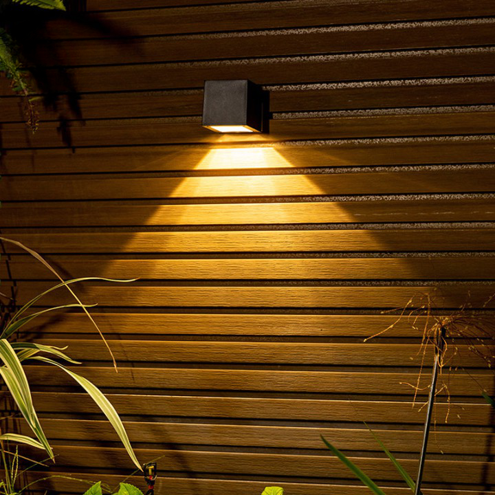 Draadloze LED Solar Kubus Wandlampen Deluxe - Creëer de perfecte sfeer in jouw tuin!