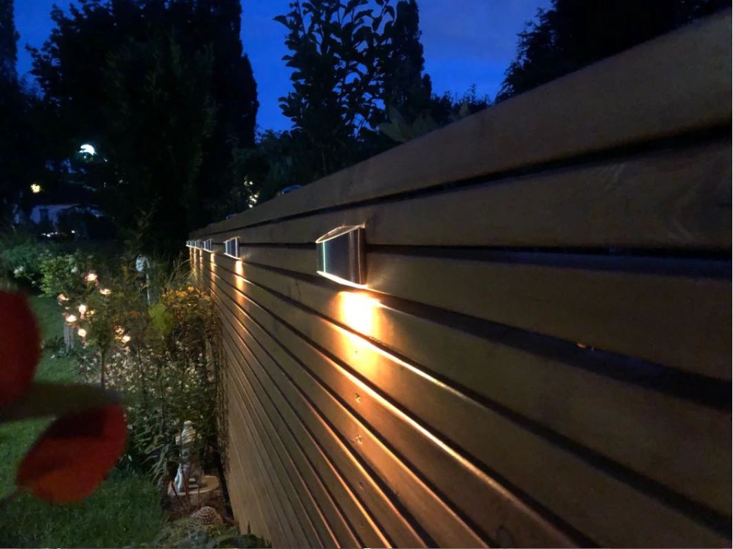 Draadloze LED Solar Wandlampen Deluxe - Creëer de perfecte sfeer in jouw tuin!